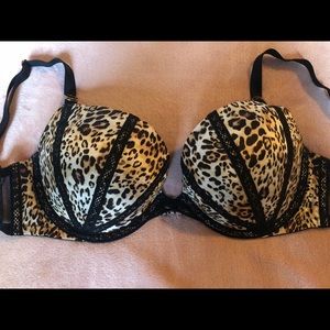 Victoria’s Secret 36DD Push-up Bra